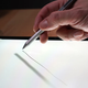Ilustración para el artículo titulado Una filtración desvela todo lo que podrás hacer con el stylus en la próxima versión de Windows 10